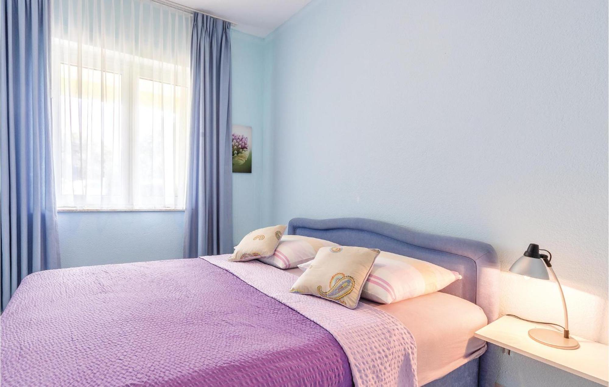 4 Bedroom Beautiful Apartment In Štinjan Zewnętrze zdjęcie